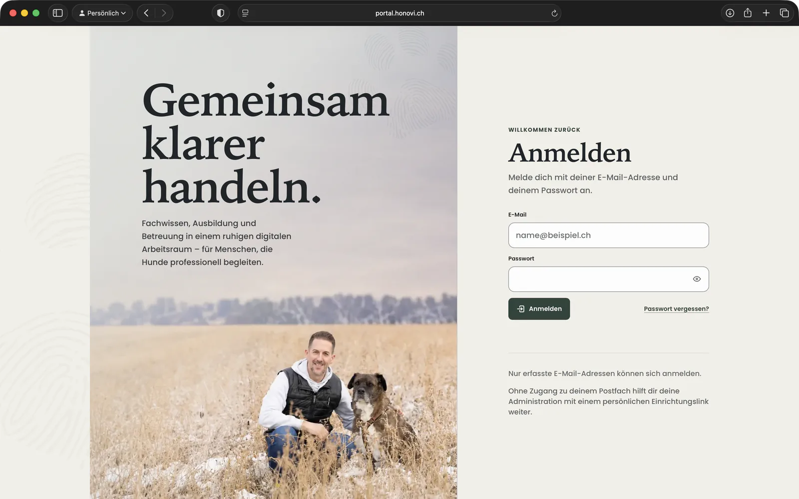 Honovi Portal mit Login und ruhiger Einstiegsansicht für Hundetrainerinnen und Hundetrainer